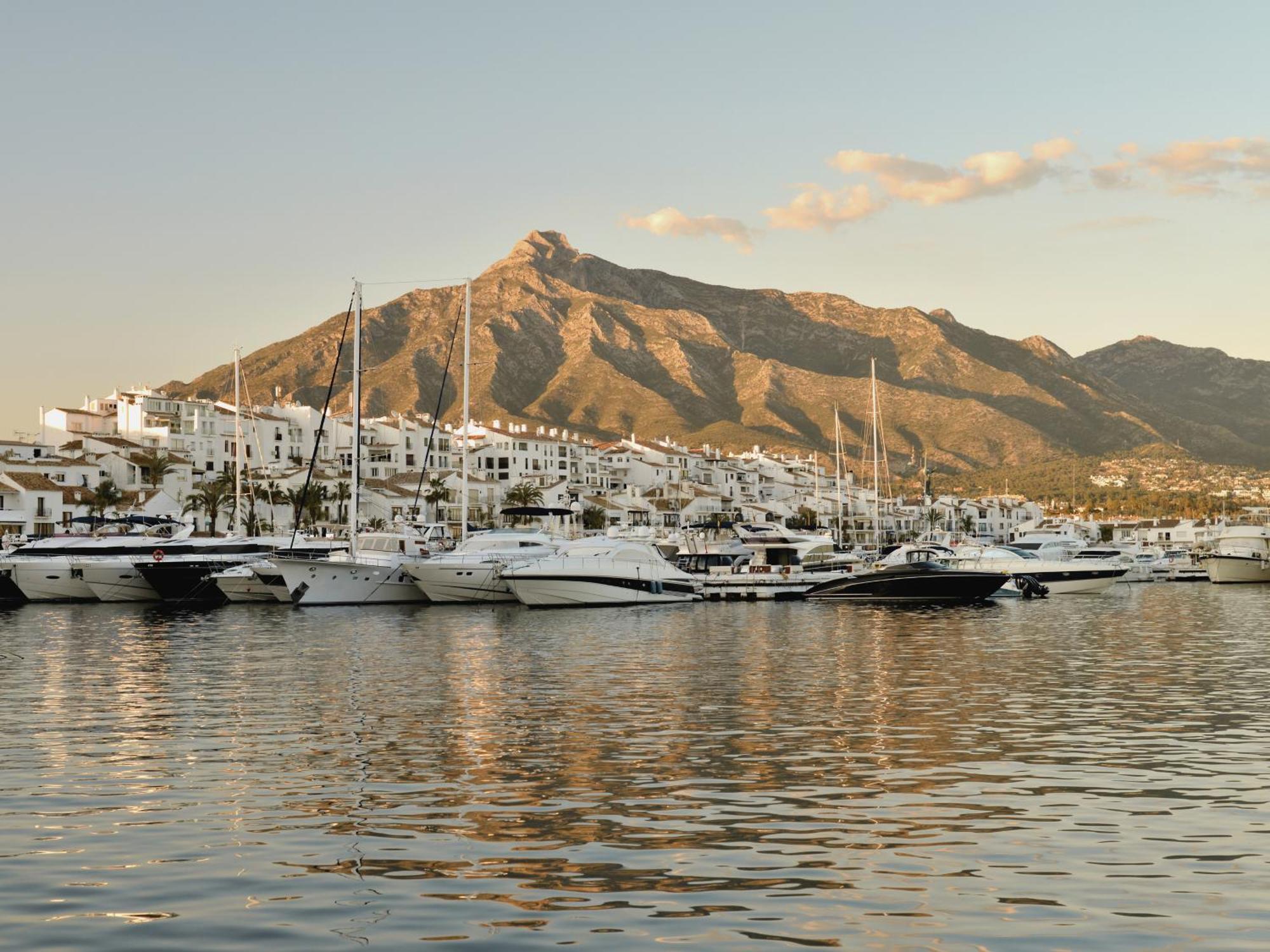 Apartamento Vacation Marbella I Stylish 5Bdr Penthouse, Sea And Marina View Exterior foto